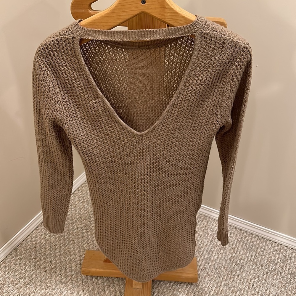Urban Heritage sweater with zip side, and V back small